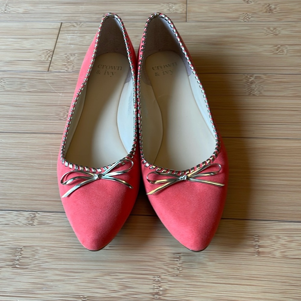 NWOT Crown And Ivy Elena coral suede Silver Trim Ballet /loafers Flats Shoes